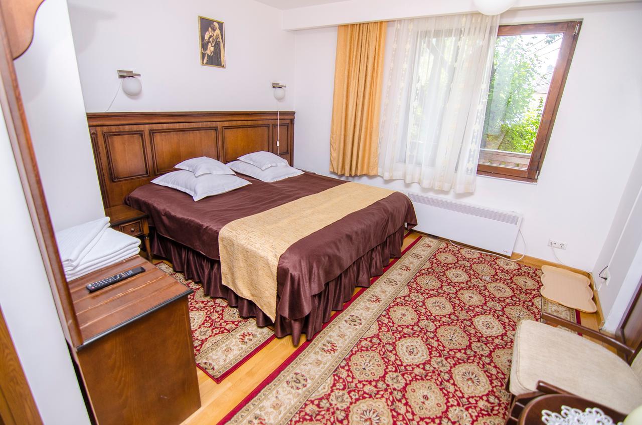 Pension Casa Medievala Бран Екстериор снимка