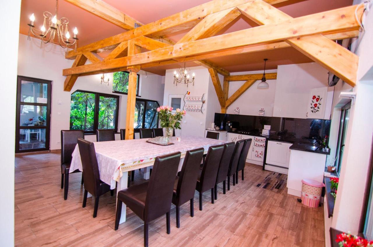 Pension Casa Medievala Бран Екстериор снимка