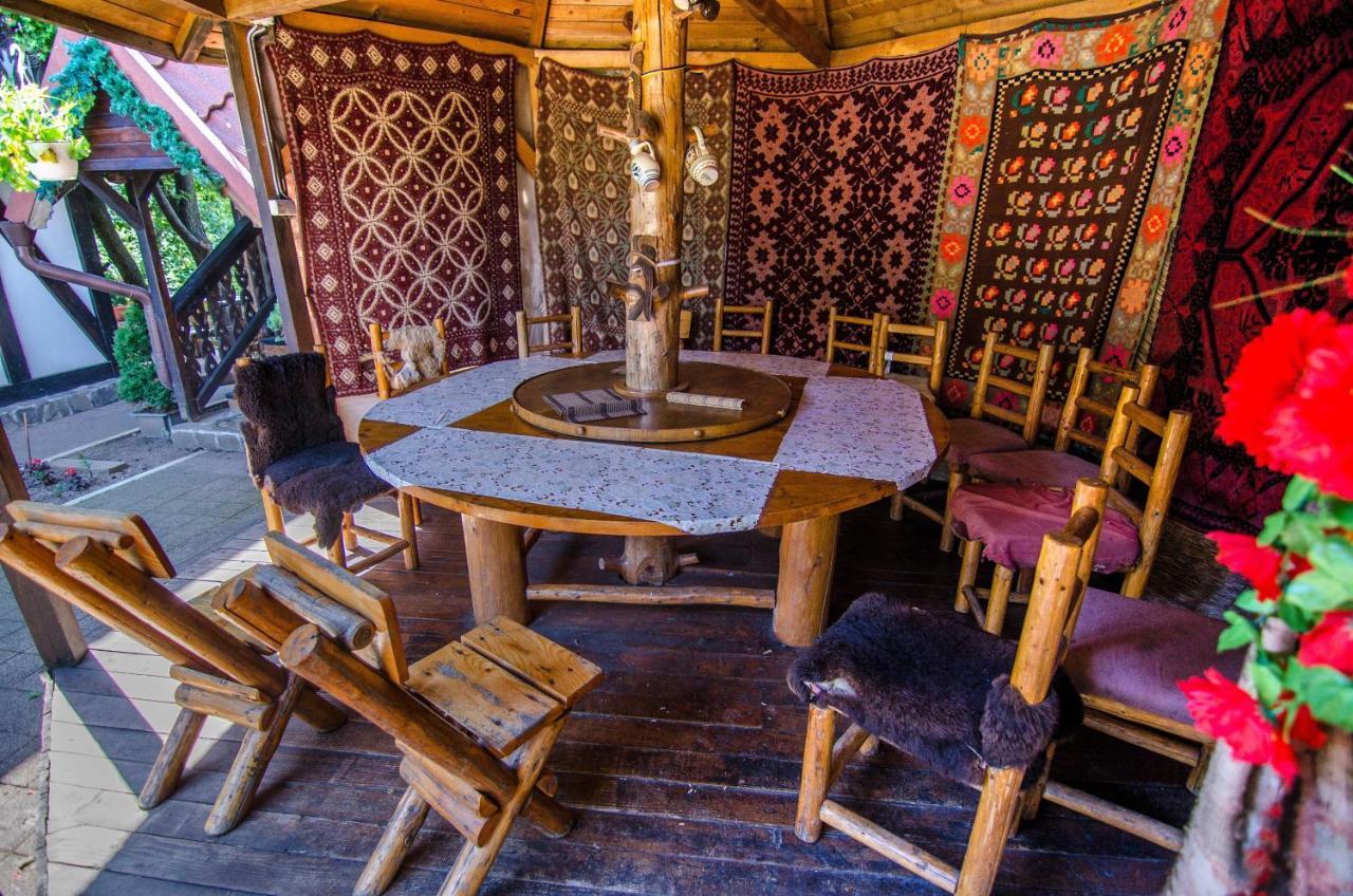 Pension Casa Medievala Бран Екстериор снимка